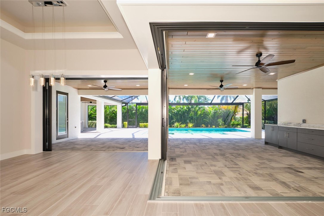 5513  Merlyn Lane