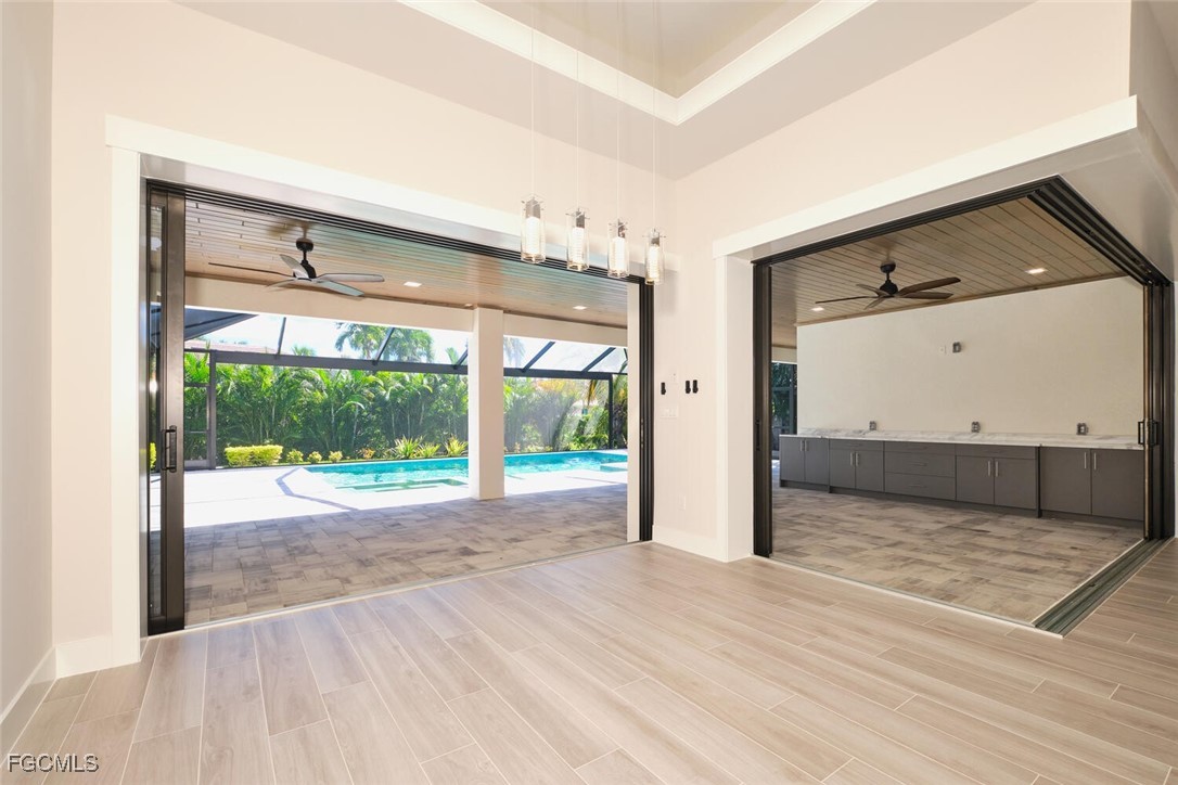 5513  Merlyn Lane