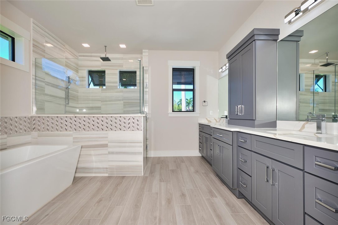 5513  Merlyn Lane