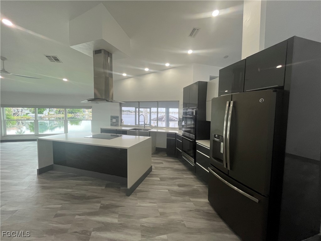 5030  Harborage Drive