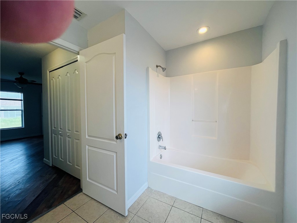 313 NE 30th Street