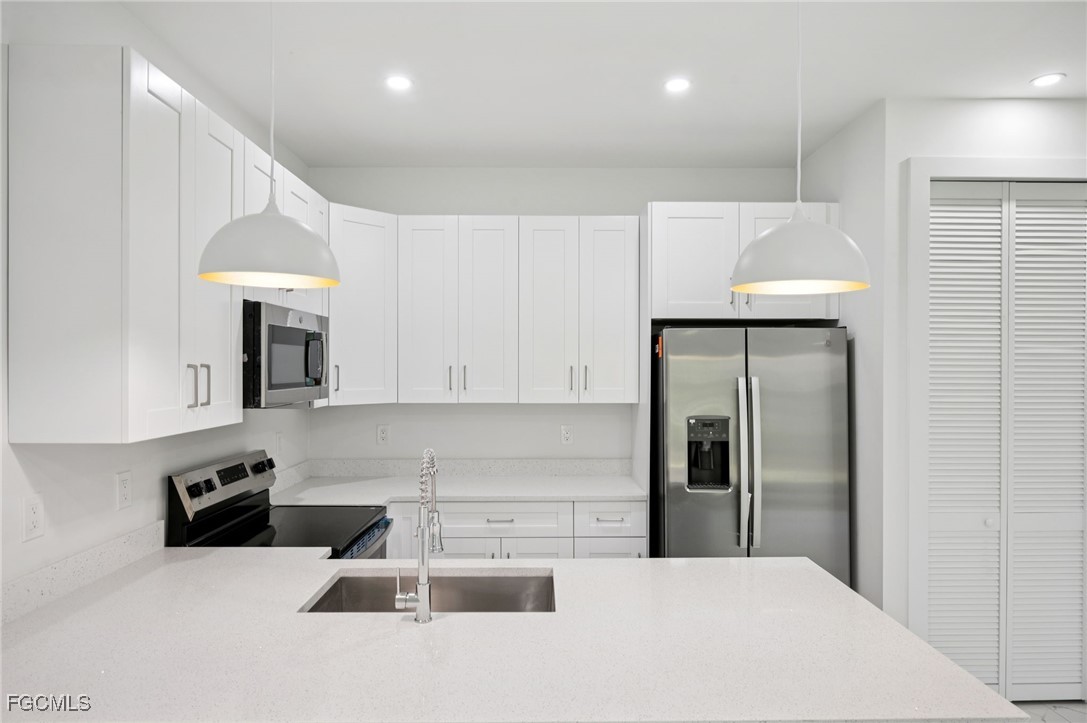 2403  Quentin Avenue