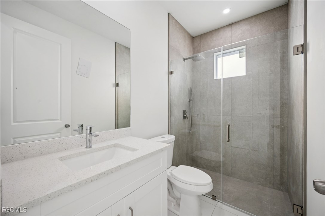 2403  Quentin Avenue