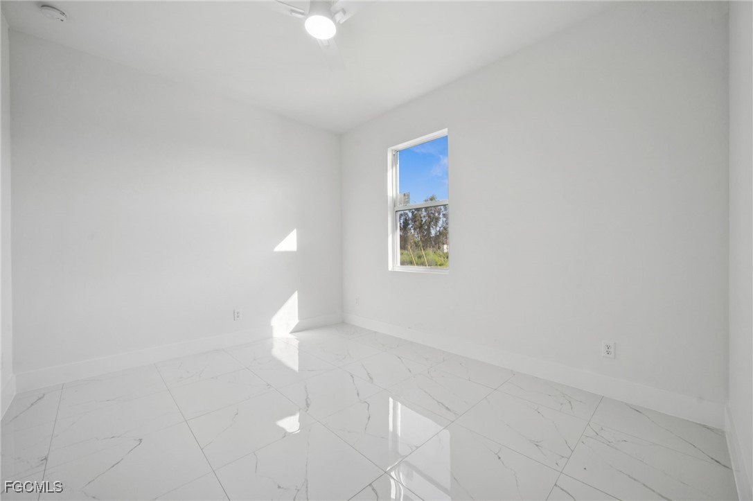 2403  Quentin Avenue