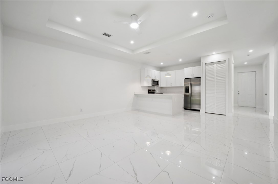 2403  Quentin Avenue