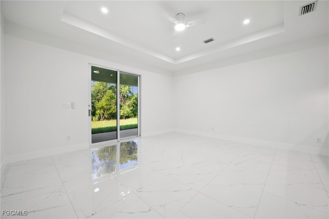 2403  Quentin Avenue