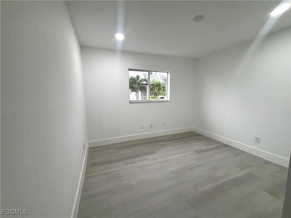 142 SW 34TH Place