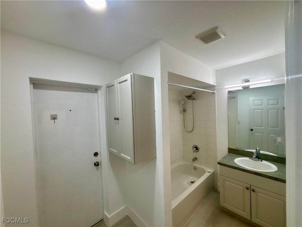 142 SW 34TH Place