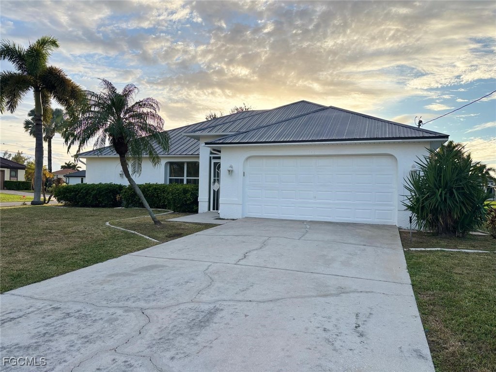 142 SW 34TH Place