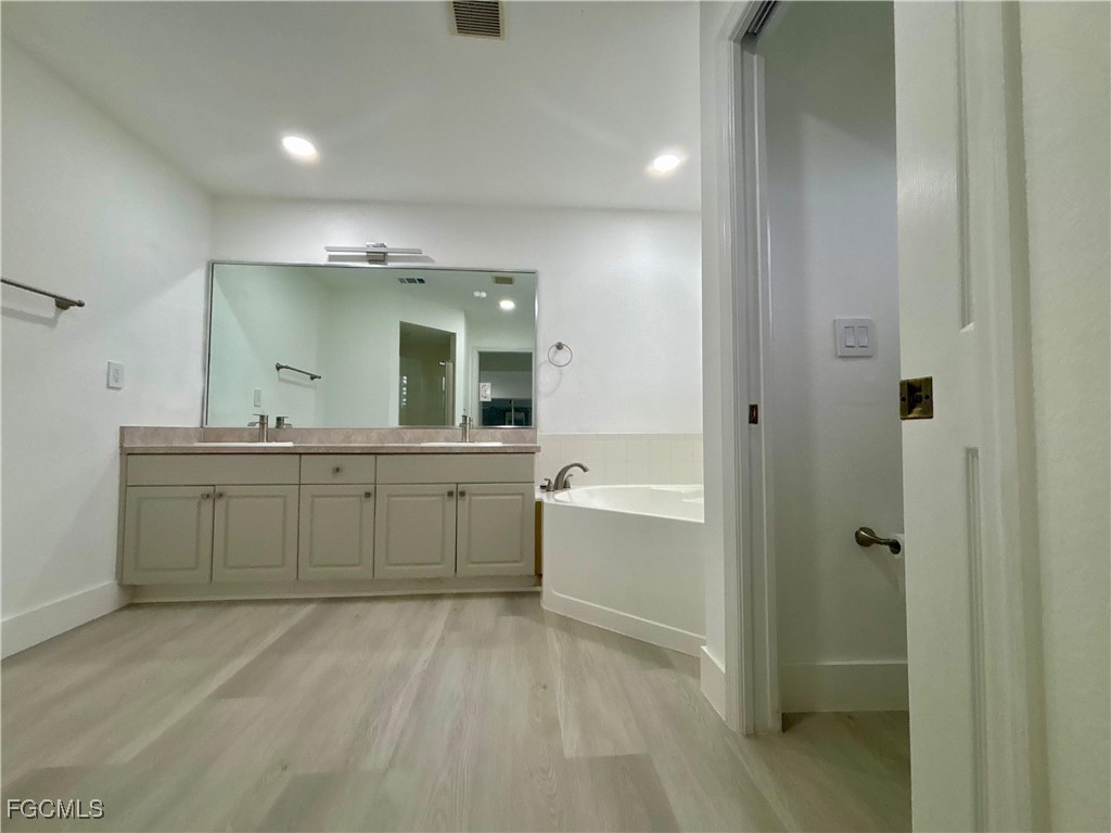 142 SW 34TH Place