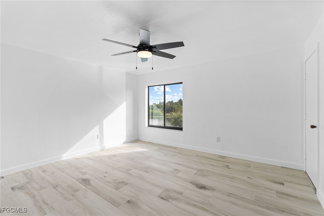 2067 W Lakeview Boulevard, Apt 8