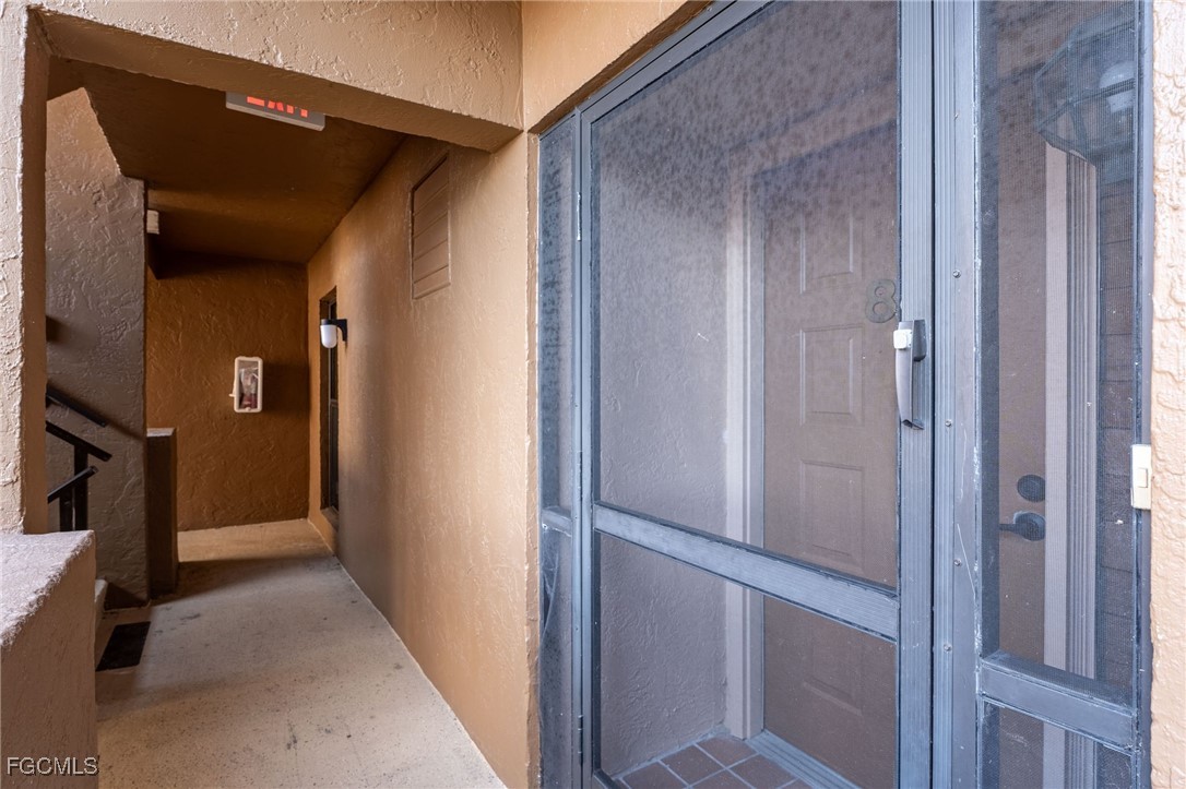 2067 W Lakeview Boulevard, Apt 8