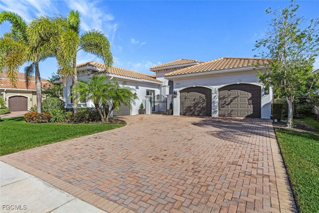 2906  Cinnamon Bay Circle