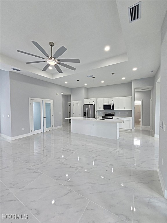 2738  Santa Barbara Boulevard