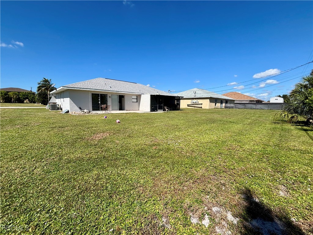 4135 SW 7th Place