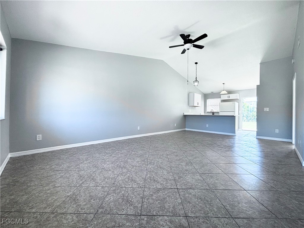 4135 SW 7th Place