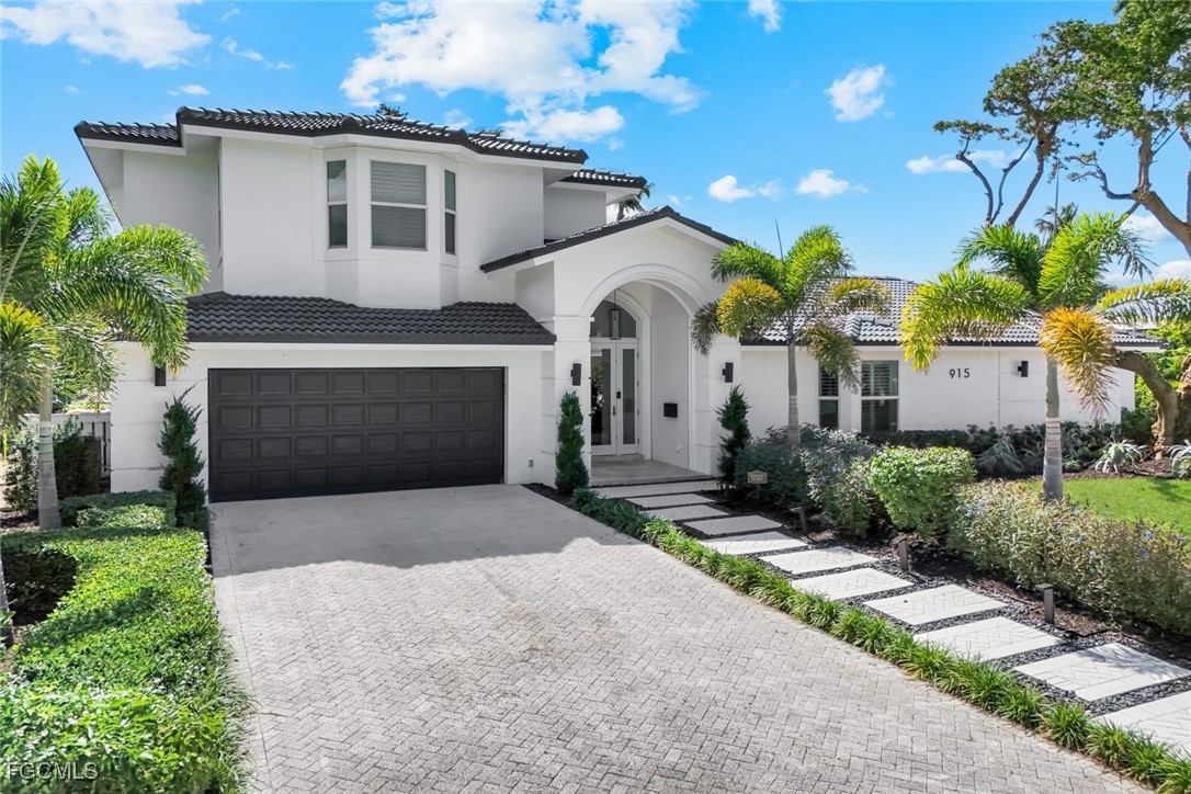 915  Pecten Court
