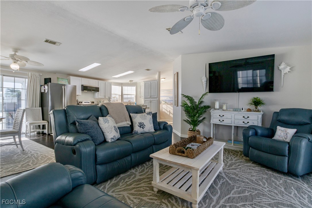 2970  Sloop Lane