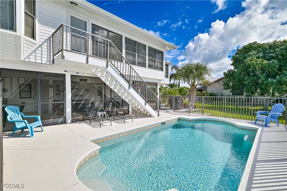 7769  Grande Pine Road