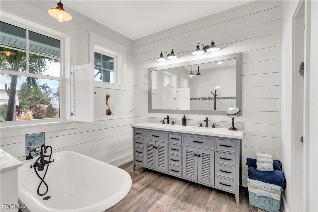 14390  Tamarac Drive