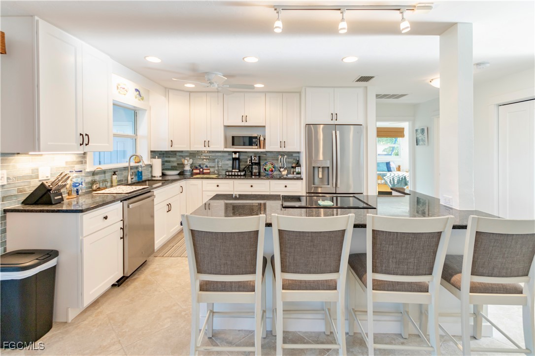 2790  Teal Court