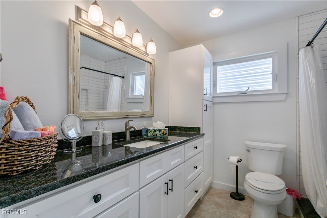 2790  Teal Court