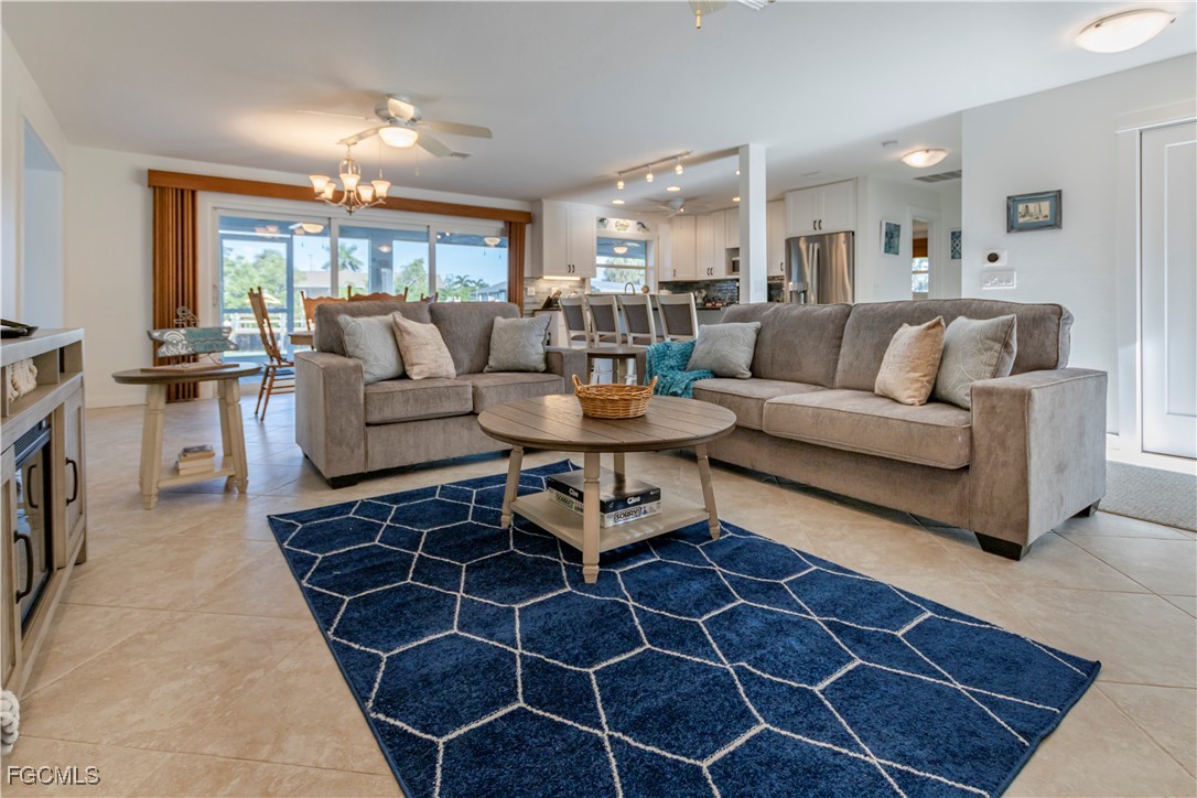 2790  Teal Court