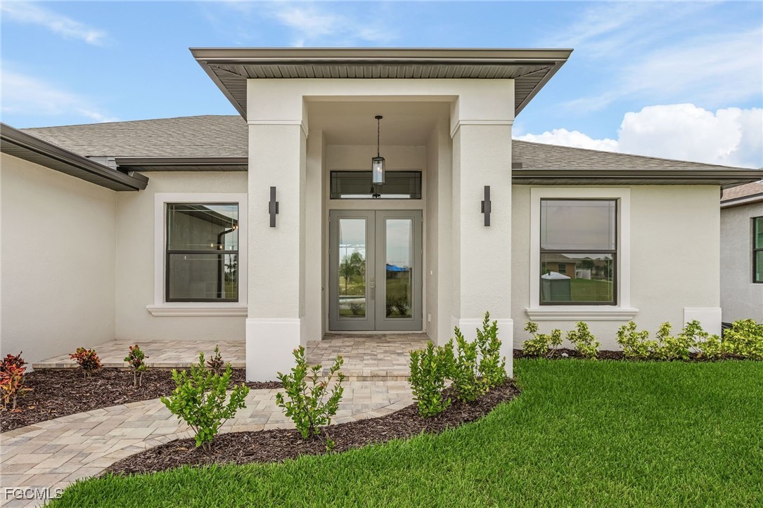 106 SW 33rd Place