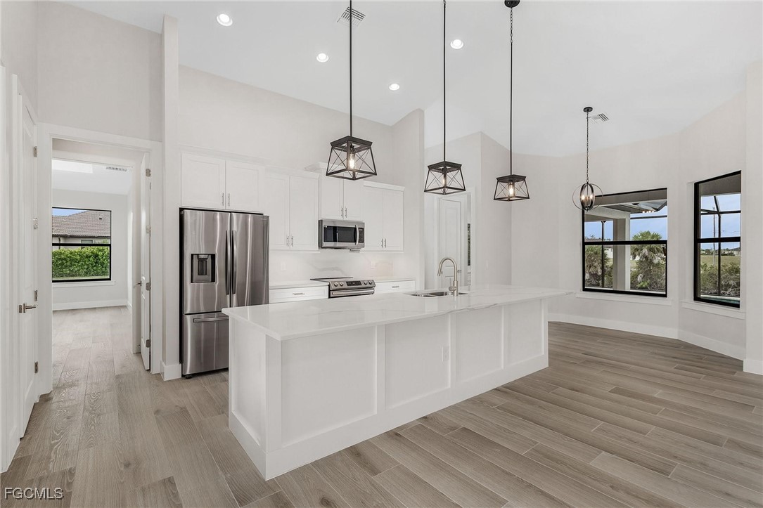 106 SW 33rd Place