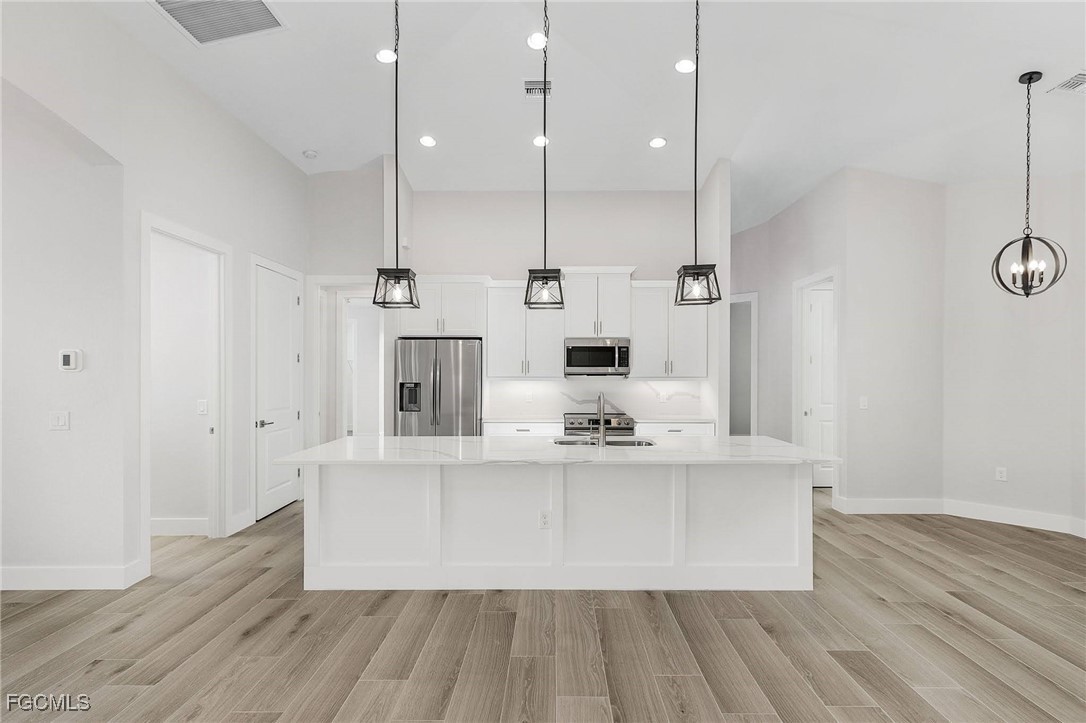 106 SW 33rd Place