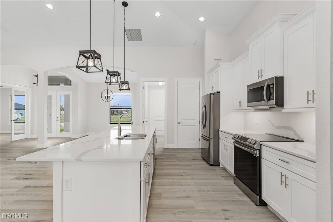 106 SW 33rd Place