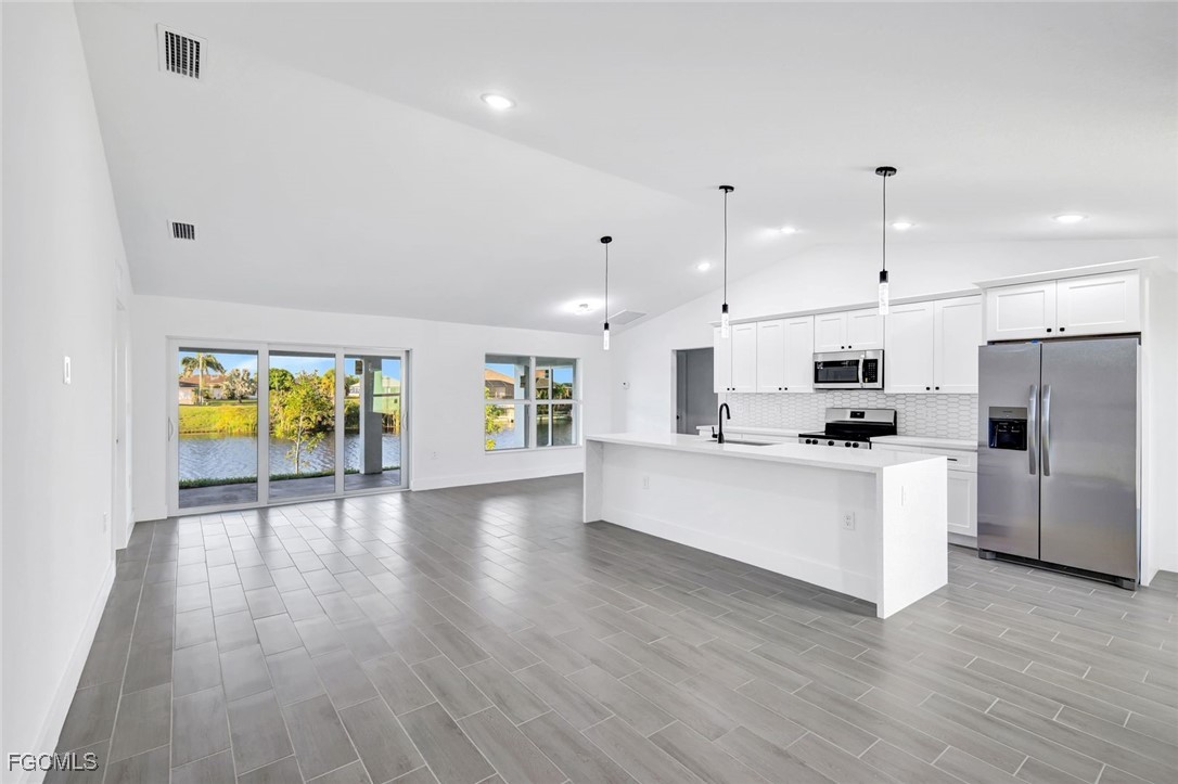 2223 NW 25th Street