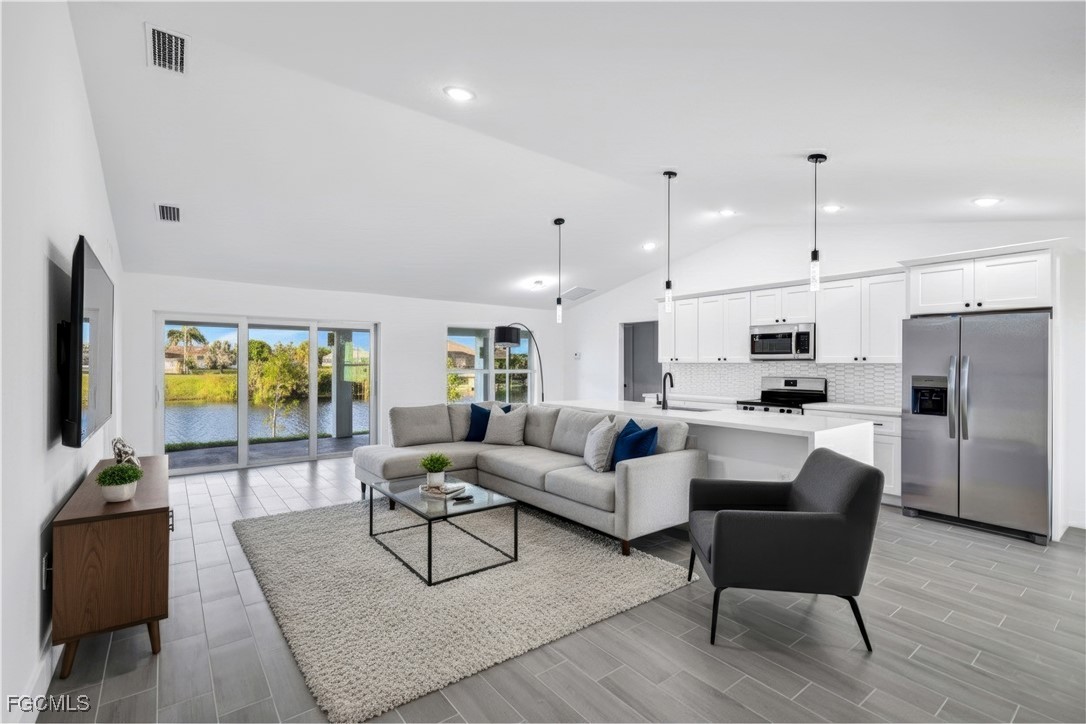 2223 NW 25th Street