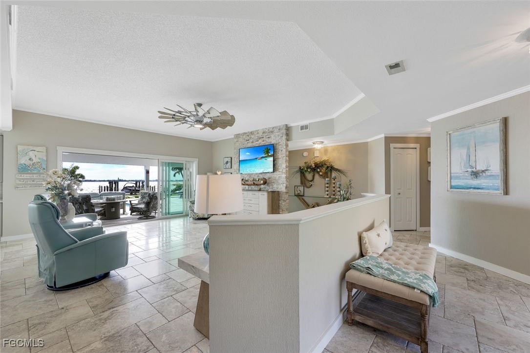 3735 SE 21st Place