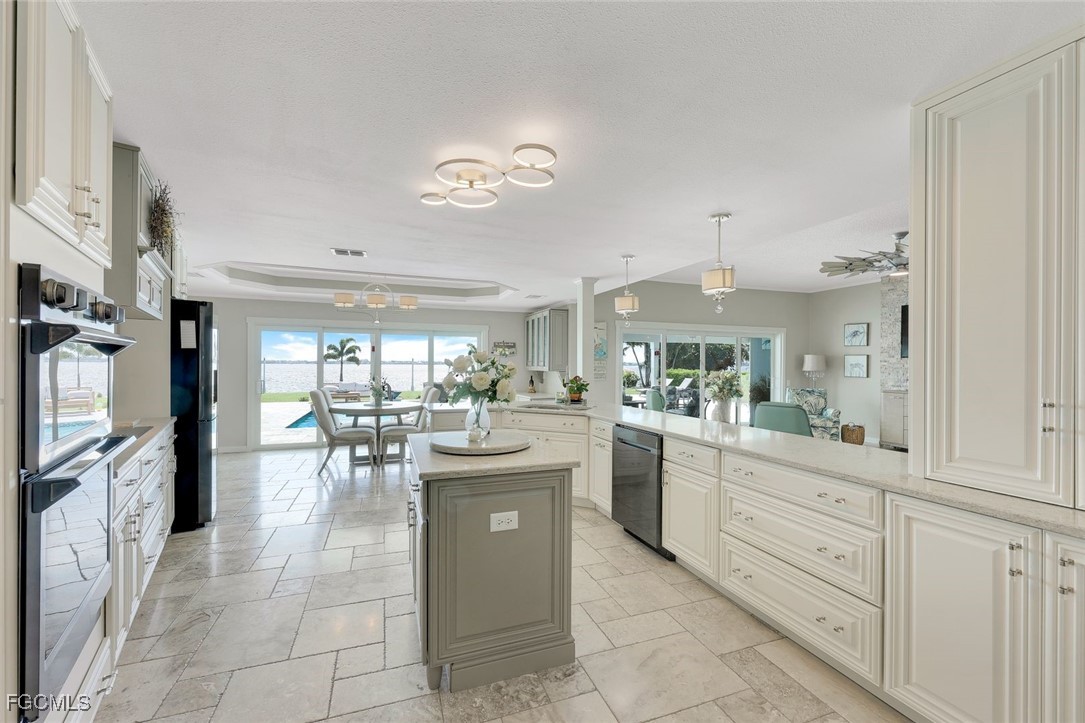 3735 SE 21st Place