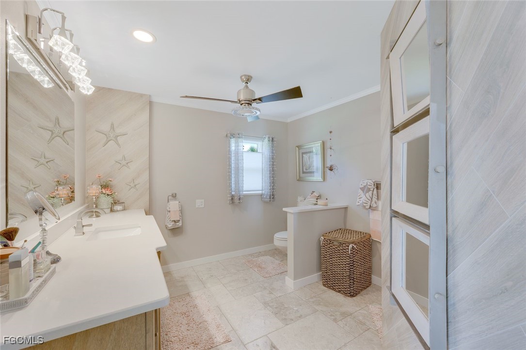 3735 SE 21st Place