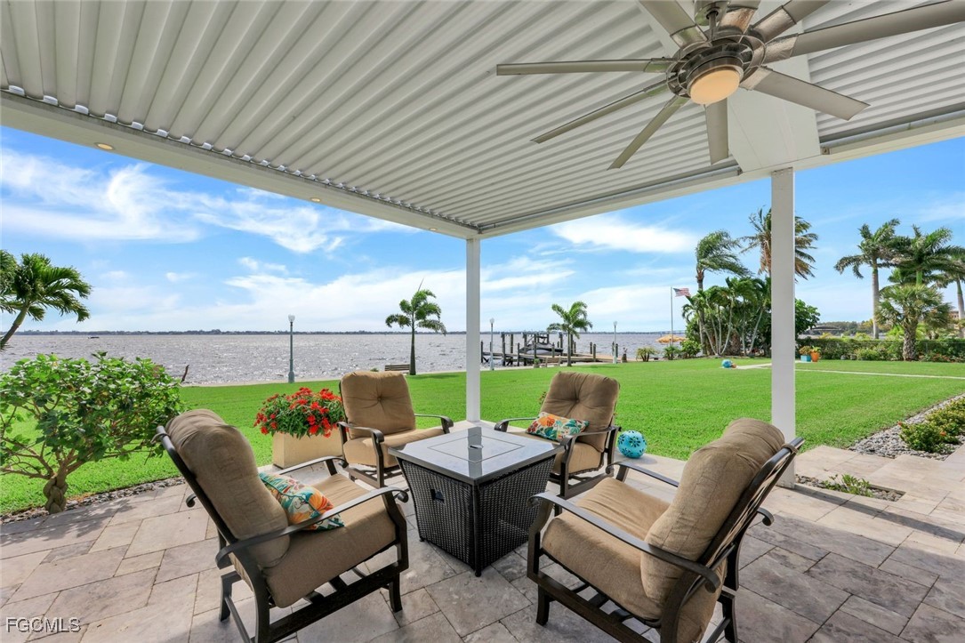 3735 SE 21st Place