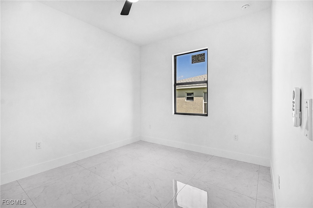 602/604 SW 8th Place