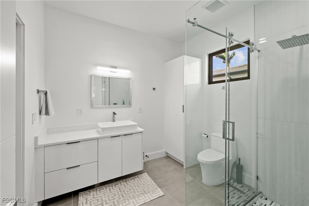 1332  Longwood Drive