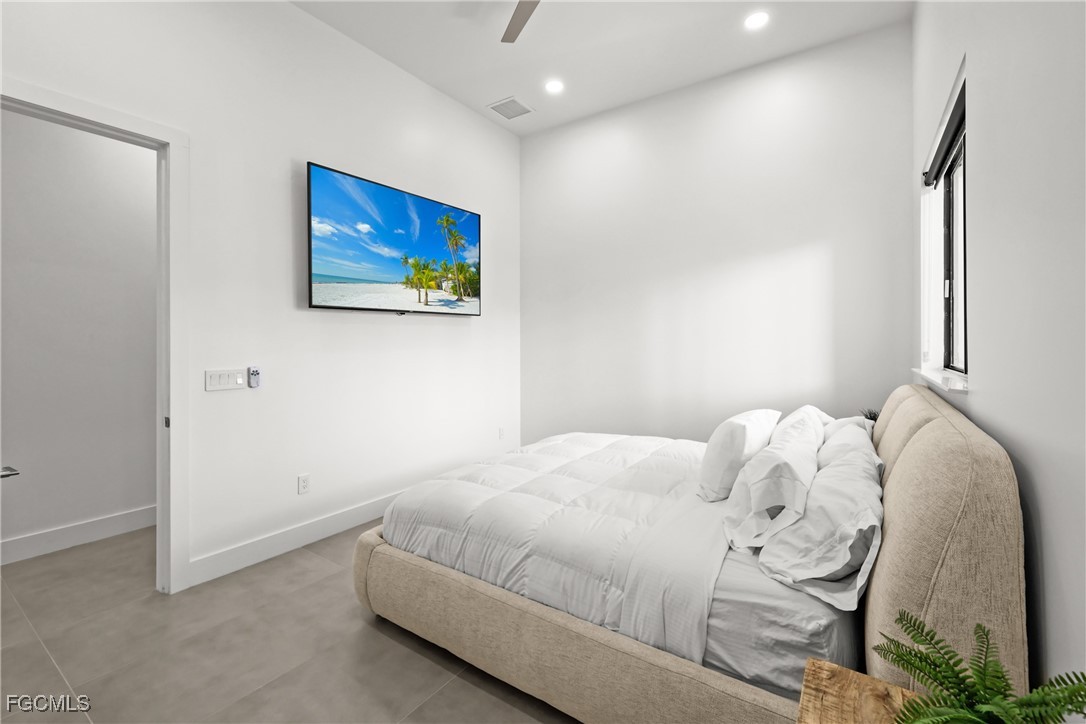 1332  Longwood Drive