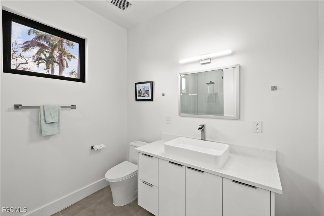 1332  Longwood Drive