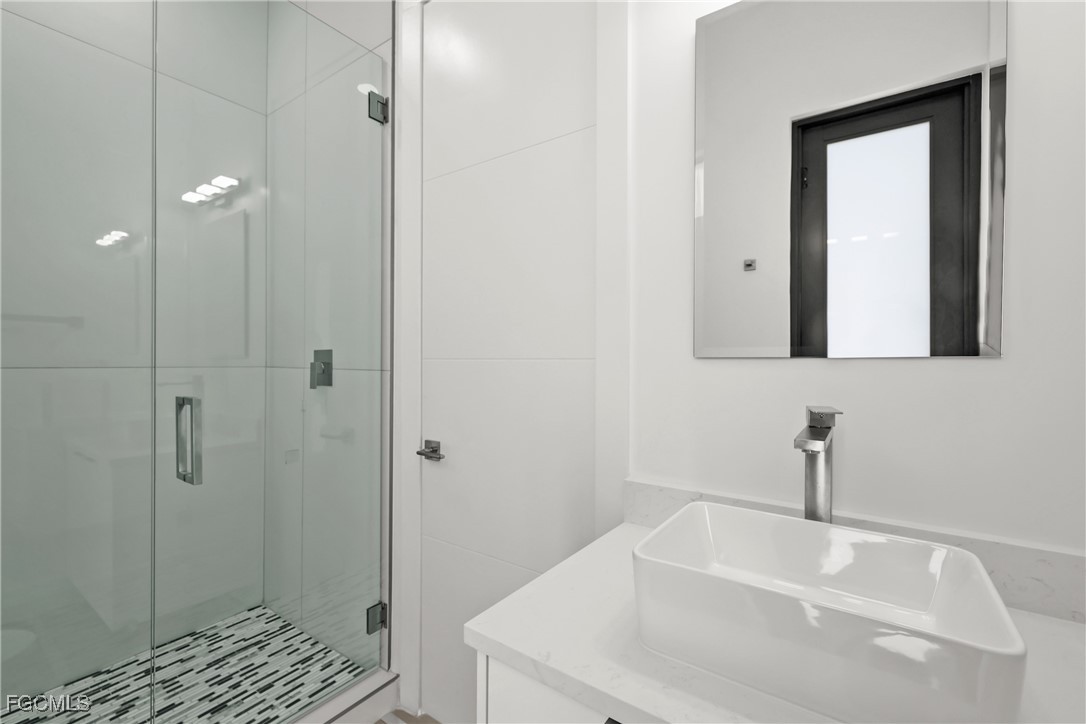 1332  Longwood Drive