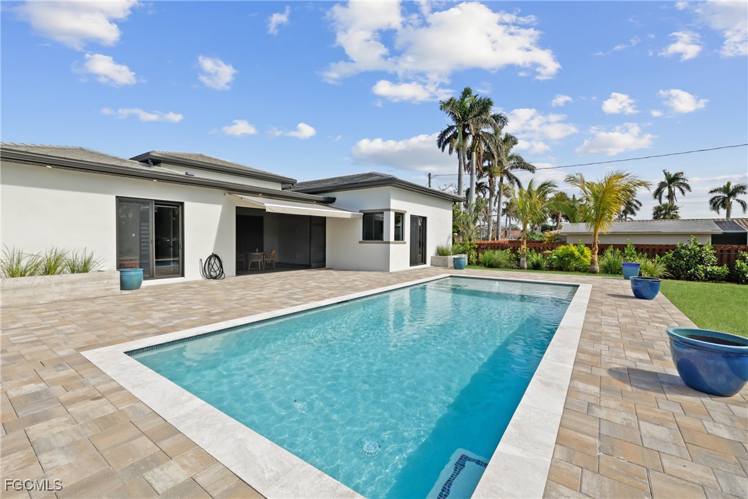 1332  Longwood Drive