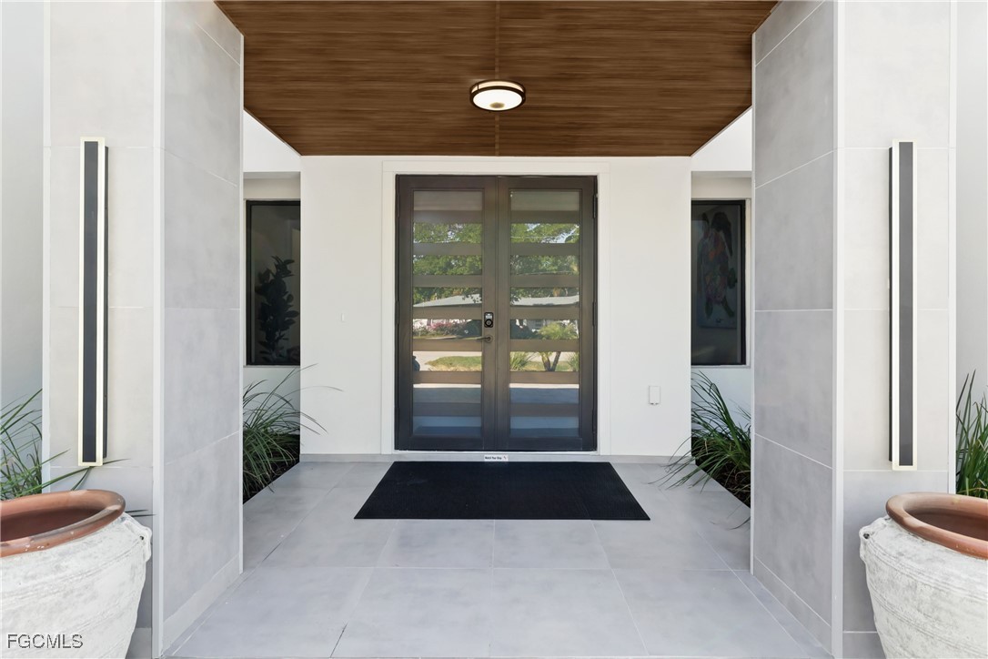 1332  Longwood Drive