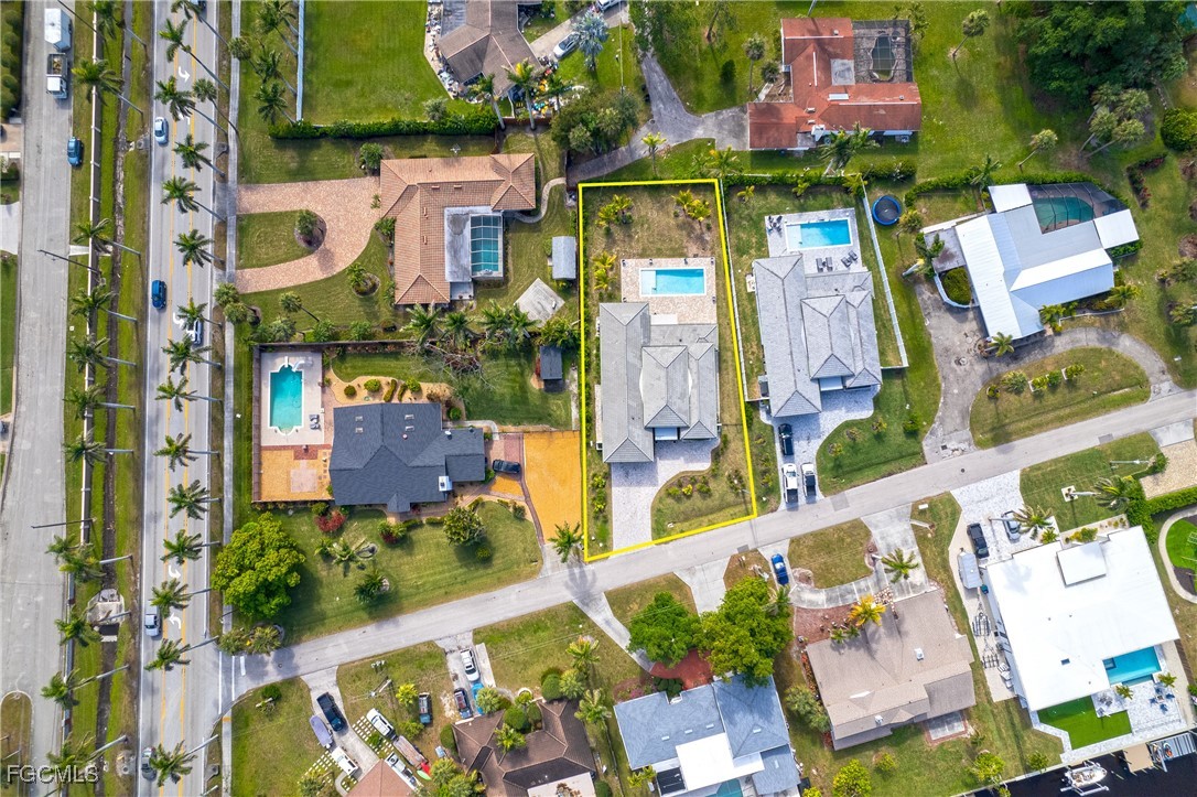 1332  Longwood Drive