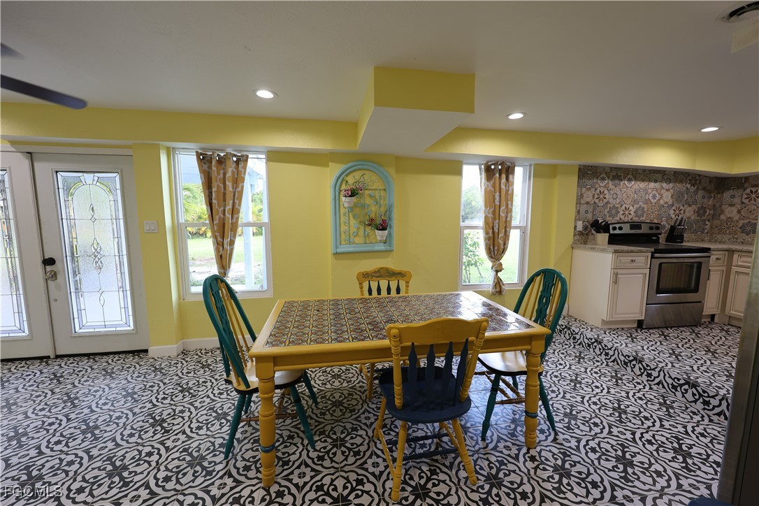 8642  Whispering Pines Drive