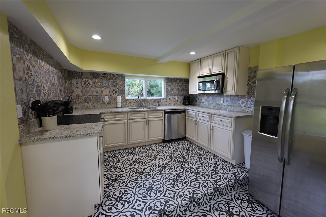 8642  Whispering Pines Drive