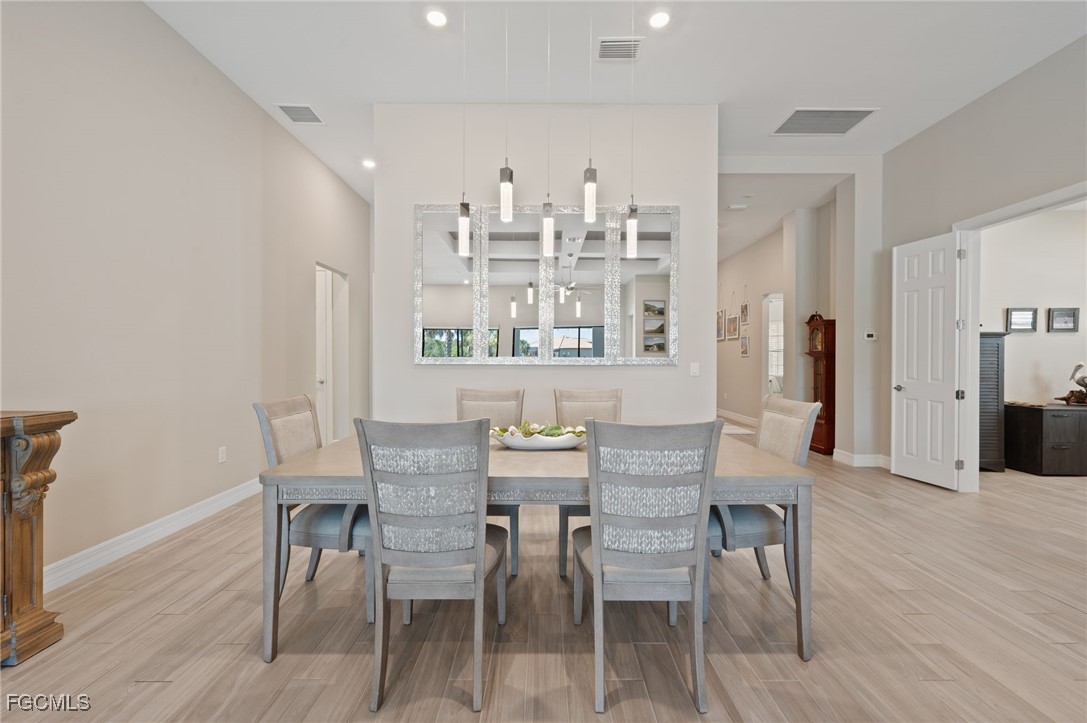 11498  Tiverton Trace