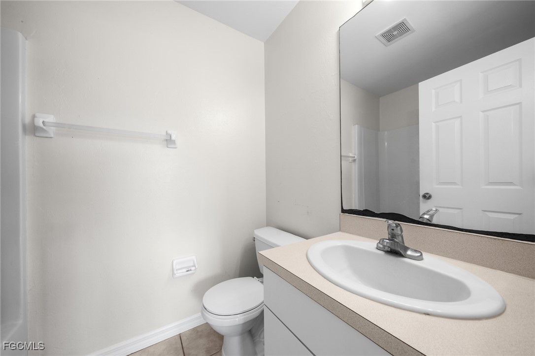 1241/1243  Bacon Avenue