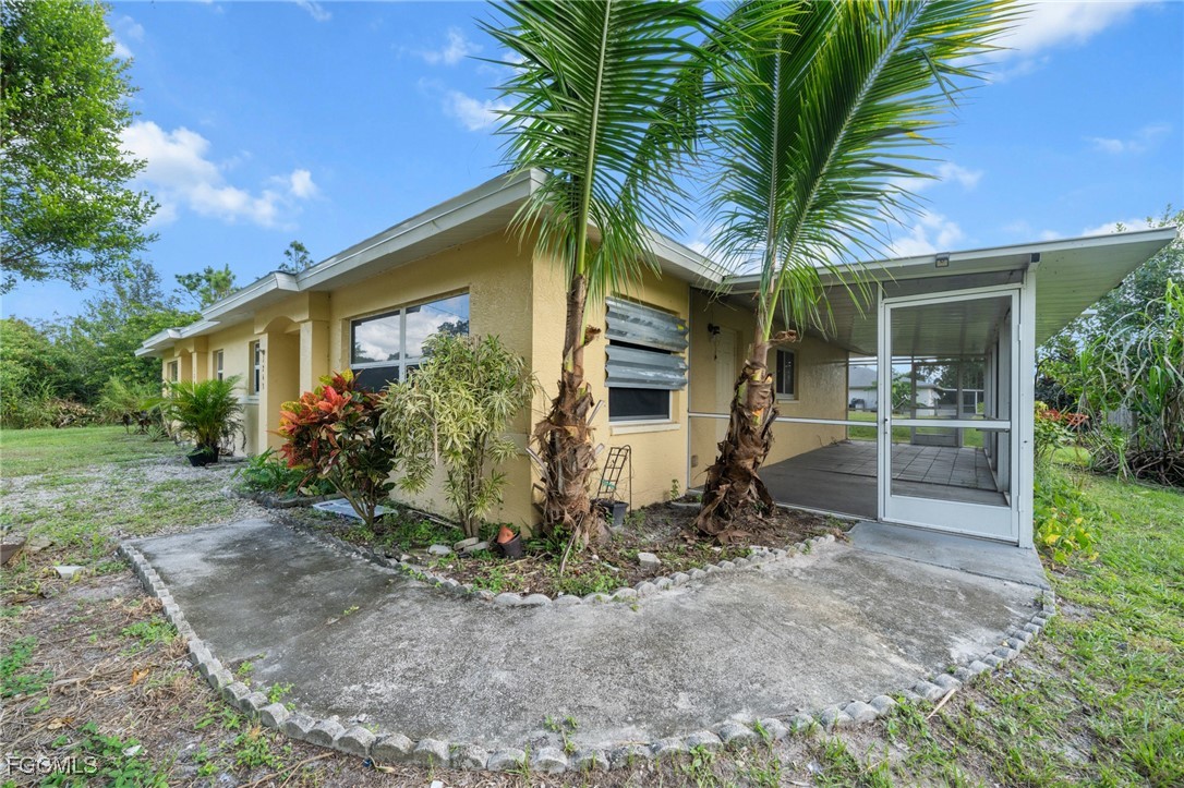 1241/1243  Bacon Avenue